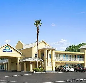 Days By Wyndham Daytona Speedway Hotel